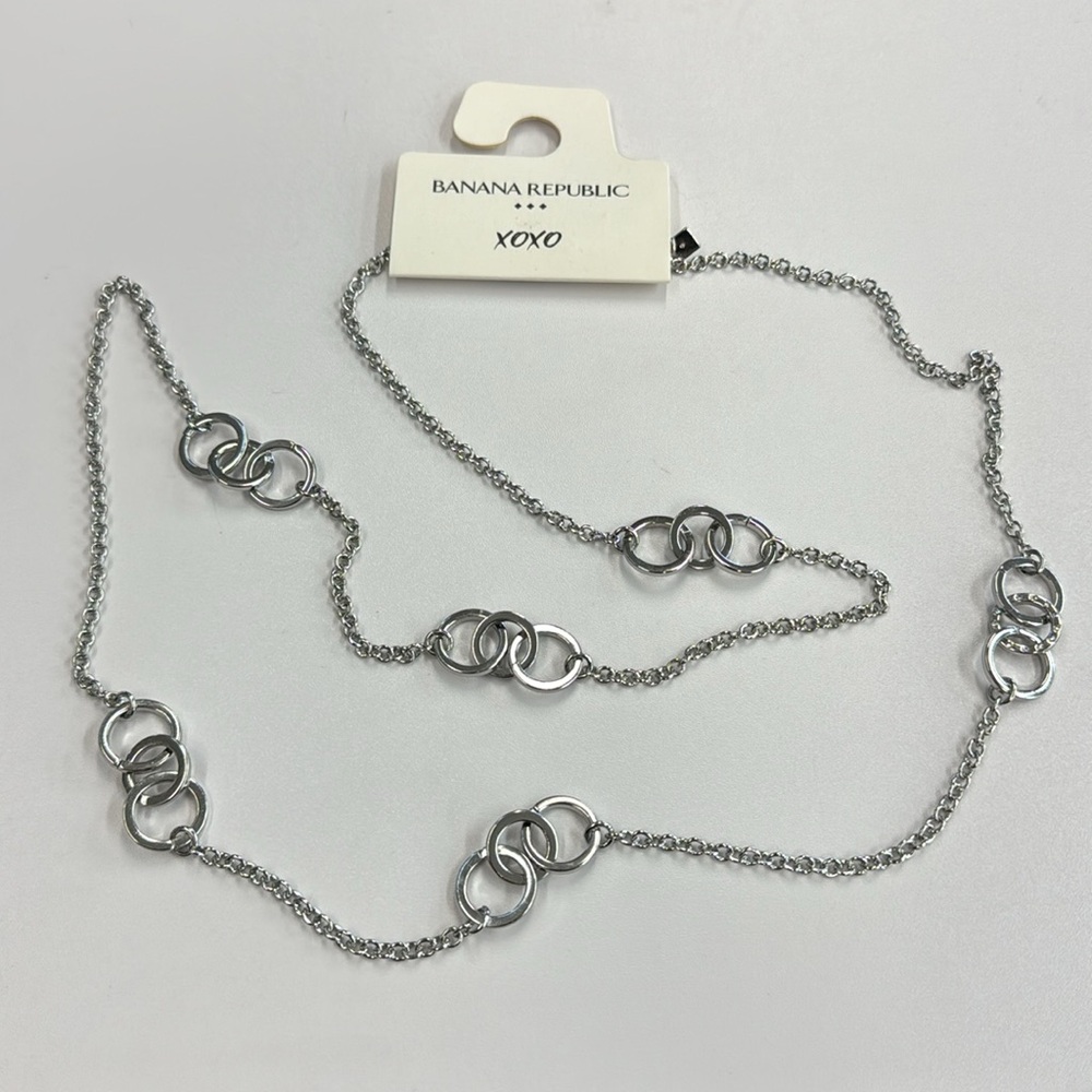 BANANA REPUBLIC Long Fashion Necklace Silver NEW